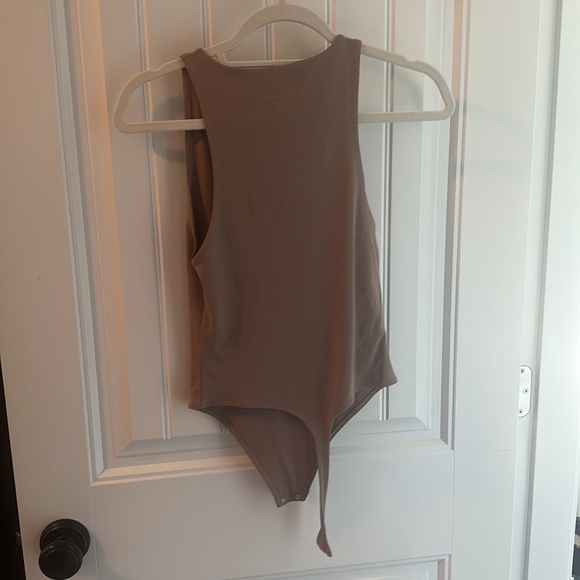 Babaton contour beige body suit size small - Picture 2 of 2